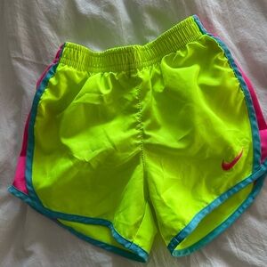 Nike kids shorts size 5t